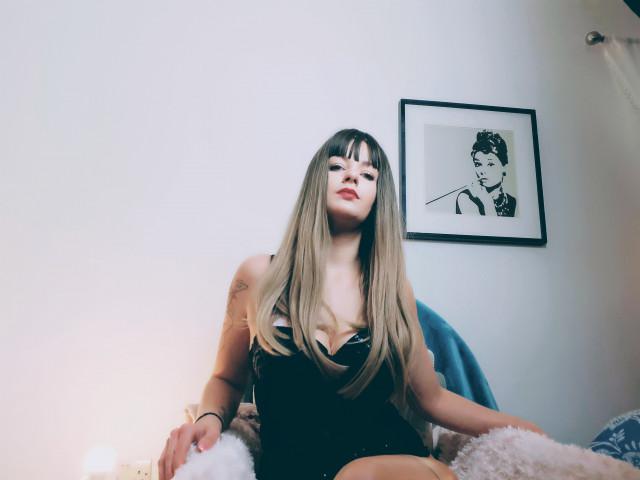 Rencontre cette belle femme chaude: Francescajx